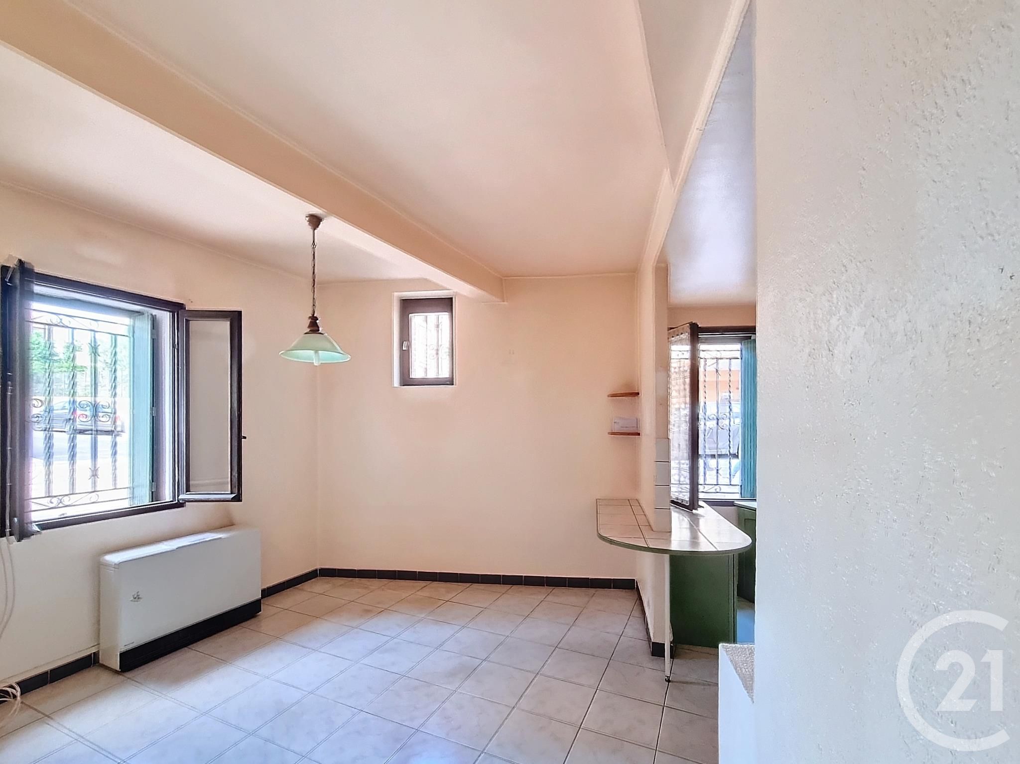 maison à vendre - 3 pièces - 88.0 m2 - LATOUR BAS ELNE - 66 - LANGUEDOC-ROUSSILLON - Century 21 Carré D'As Immobilier — 4
