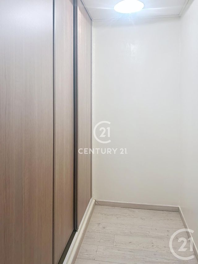 Appartement F3 à vendre - 3 pièces - 75.0 m2 - ELNE - 66 - LANGUEDOC-ROUSSILLON - Century 21 Carré D'As Immobilier