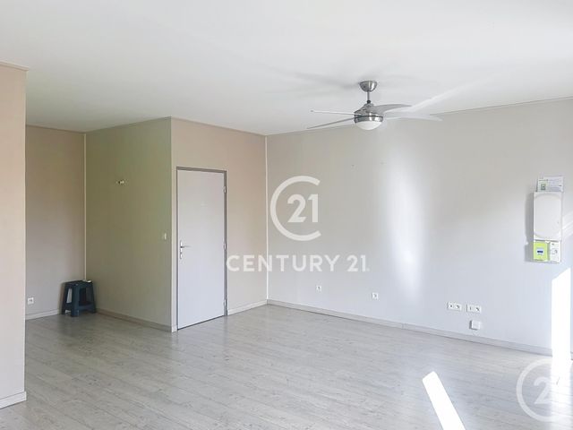 Appartement F3 à vendre - 3 pièces - 75.0 m2 - ELNE - 66 - LANGUEDOC-ROUSSILLON - Century 21 Carré D'As Immobilier