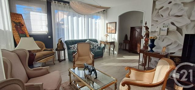 Afficher la photo en grand Appartement F3 à vendre - 3 pièces - 101.77 m2 - ST CYPRIEN - 66 - LANGUEDOC-ROUSSILLON - Century 21 Carré D'As Immobilier