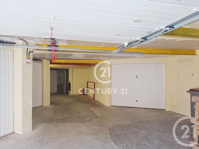Afficher la photo en grand parking à vendre - 22.0 m2 - ELNE - 66 - LANGUEDOC-ROUSSILLON - Century 21 Carré D'As Immobilier