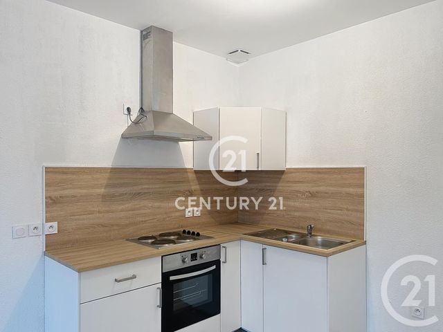 Appartement F3 à vendre - 3 pièces - 92.6 m2 - ELNE - 66 - LANGUEDOC-ROUSSILLON - Century 21 Carré D'As Immobilier