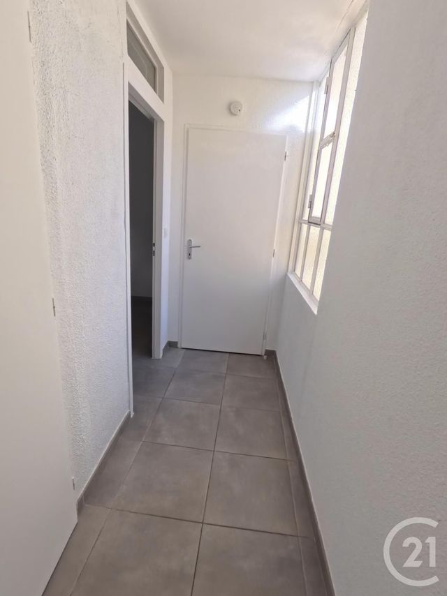 Appartement F3 à vendre - 3 pièces - 92.6 m2 - ELNE - 66 - LANGUEDOC-ROUSSILLON - Century 21 Carré D'As Immobilier