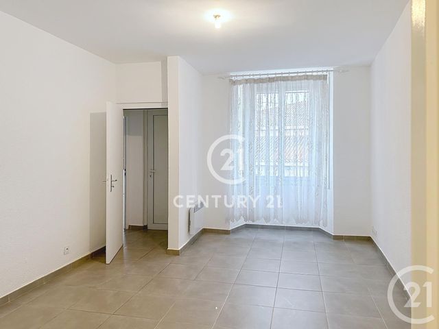 Appartement F3 à vendre - 3 pièces - 92.6 m2 - ELNE - 66 - LANGUEDOC-ROUSSILLON - Century 21 Carré D'As Immobilier