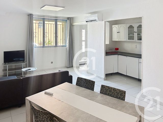 maison à louer - 4 pièces - 62.35 m2 - ELNE - 66 - LANGUEDOC-ROUSSILLON - Century 21 Carré D'As Immobilier
