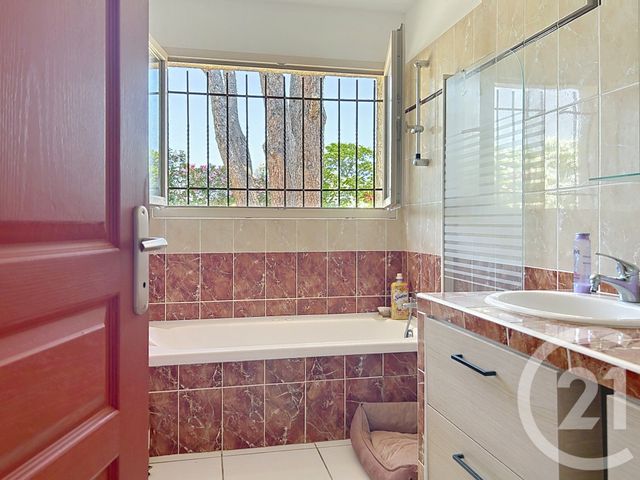 maison à vendre - 5 pièces - 133.15 m2 - ELNE - 66 - LANGUEDOC-ROUSSILLON - Century 21 Carré D'As Immobilier