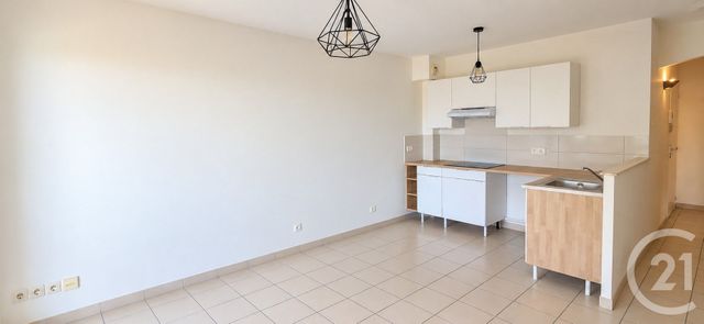 Appartement F2 à louer - 2 pièces - 39.75 m2 - PERPIGNAN - 66 - LANGUEDOC-ROUSSILLON - Century 21 Carré D'As Immobilier